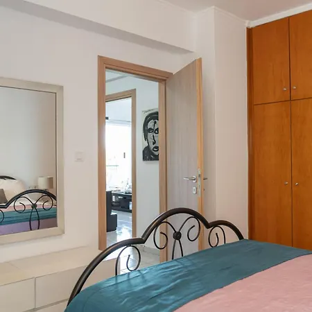 Apartmán Island Memories Ampavris